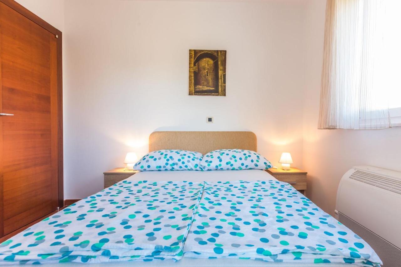 Adriano 2Br Apartment With Terrace Zadar Luaran gambar
