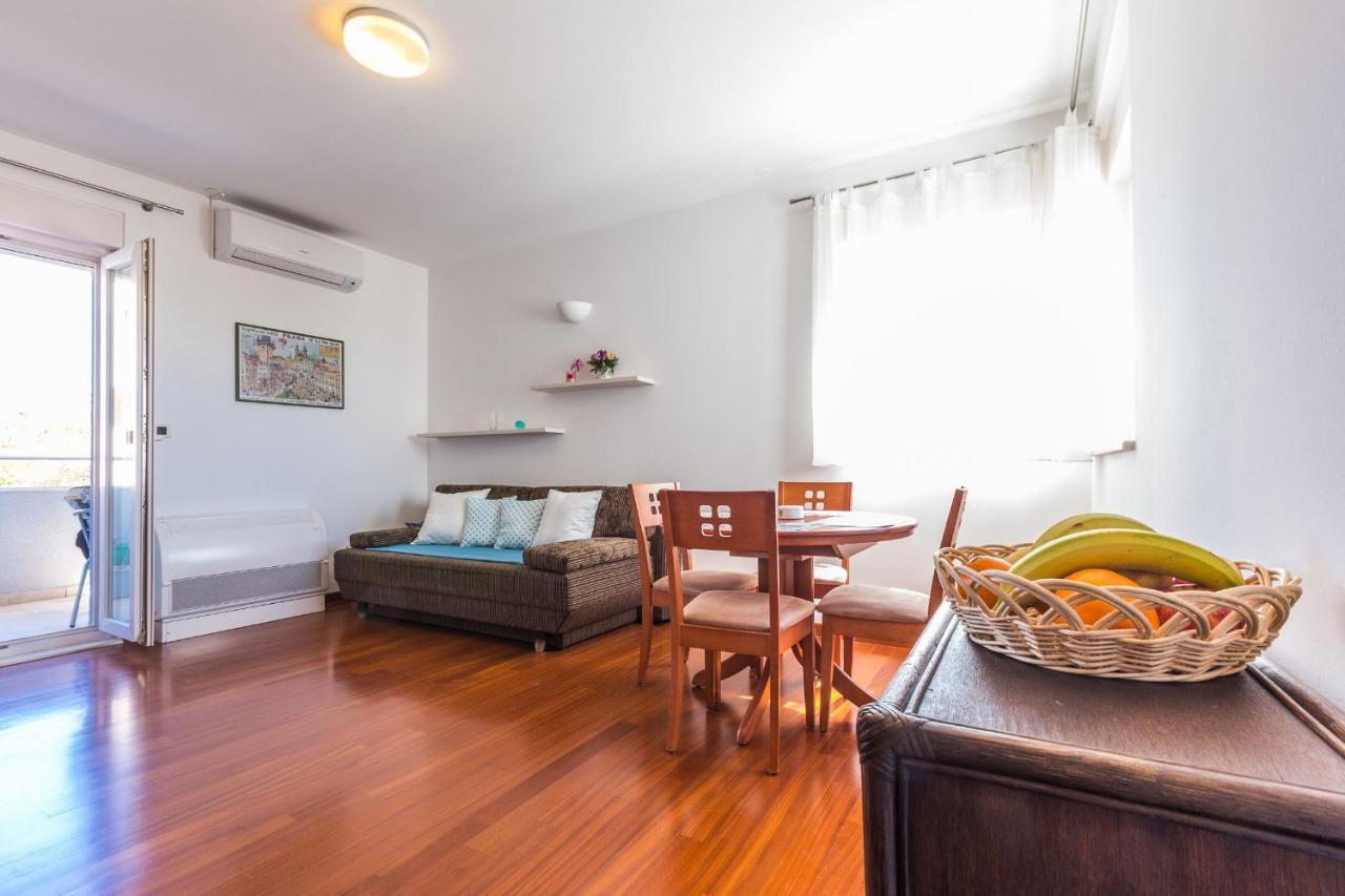 Adriano 2Br Apartment With Terrace Zadar Luaran gambar